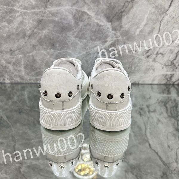 

2023 r mens casual shoes boots womens graffiti sneakers luxurys designers trainers flats platform white black leather