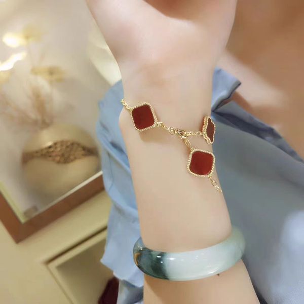

van clover bracelet 5 motifs vintage luxury four leaf pendant bracelets for woman mans chain bracelet cleef 18k gold agate mother-of-pearl w, Golden;silver
