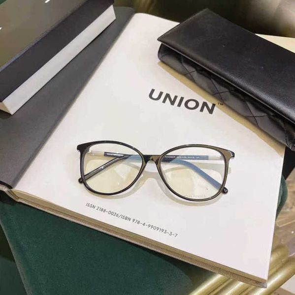 

20% off for luxury designers xiaoxiangfeng black-and-white checkerboard 3373 cat's eyes large round face thin female myopia glasses fra, White;black