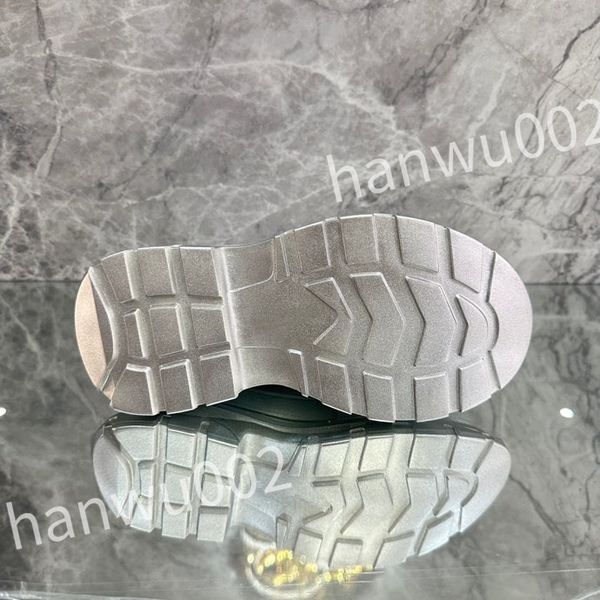 

2023 r men casual shoes boots womens graffiti sneakers luxurys designers trainers flats platform white black leather