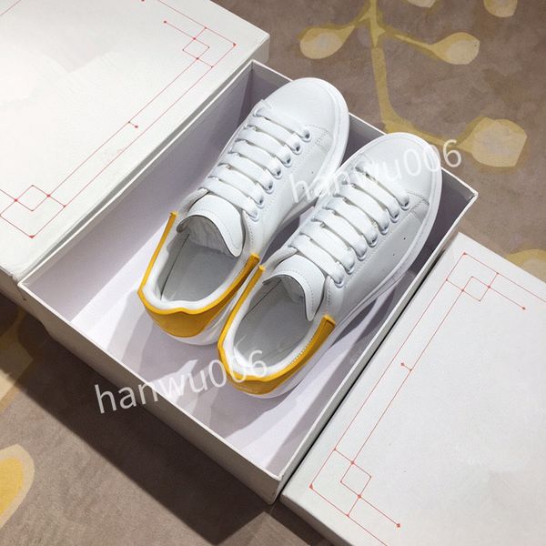 

2023new designer casual shoes real leather classic plaid trainers berry stripes shoe fashion trainer for man woman color sneakers, Black