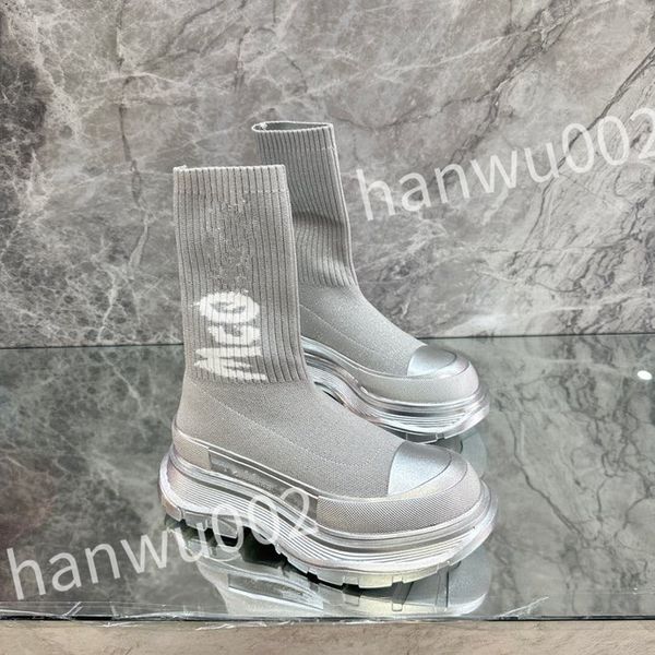 

new designer men casual shoes boots womens graffiti sneakers luxurys designers trainers flats platform white black leather