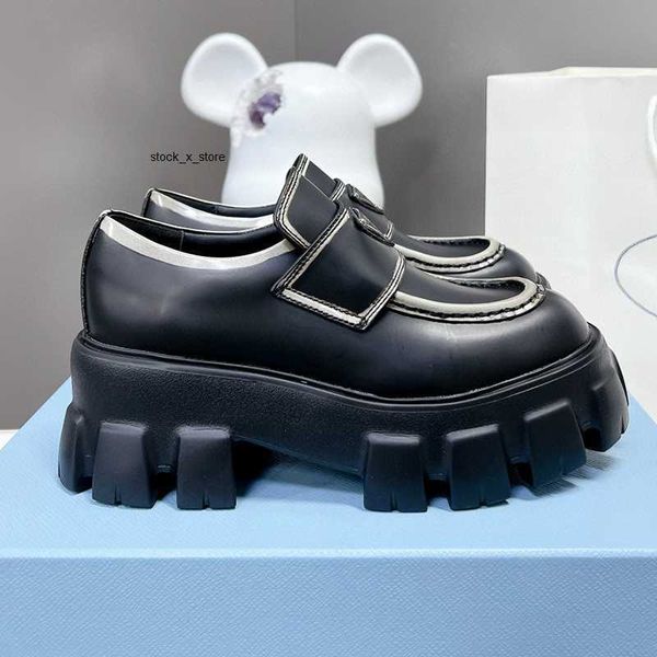 

luxury womens shoes designer p thick sole cake shoes new gear sole heightened british style small leather shoes black lacquered leather sing