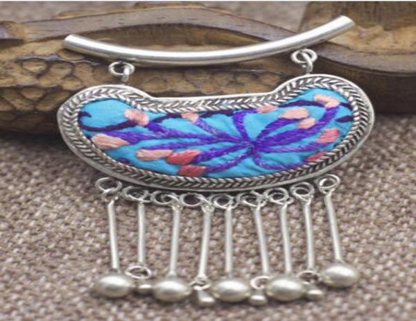 

cotton and linen style miao silver embroidery necklace female style yunnan ethnic style old embroidery piece tassel pendant long l2814022