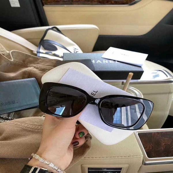 

2023 fashion designer new sunglasses product fashion slim polarized protection plate female, White;black