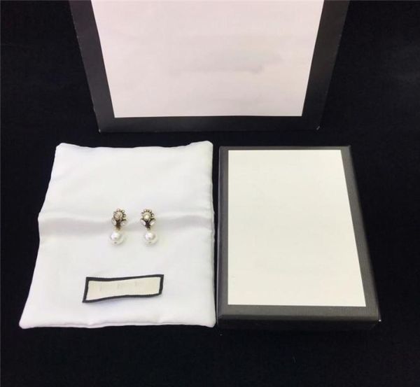 

classic diamond earrings smooth pearl studs flower design earrings shiny personalized earrings all match ages ladies6187581, Golden