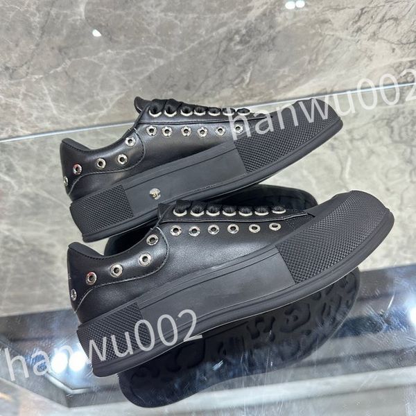 

2023 new designer mens casual shoes boots womens graffiti sneakers luxurys designers trainers flats platform white black leather