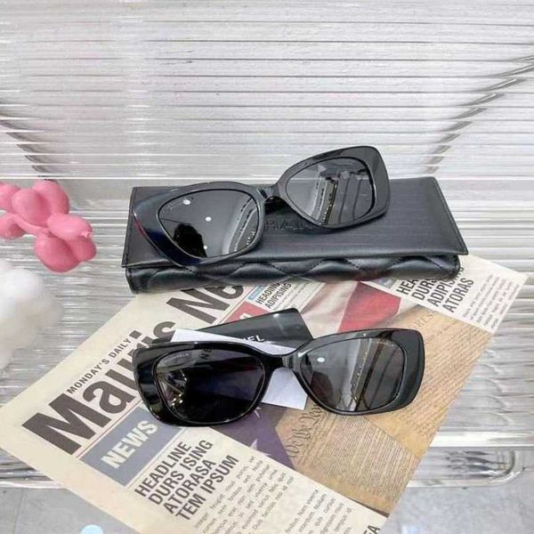 

2023 fashion designer new sunglasses box with diamond inlaid letters mirror legs net red the same style of plain face fashionable, White;black