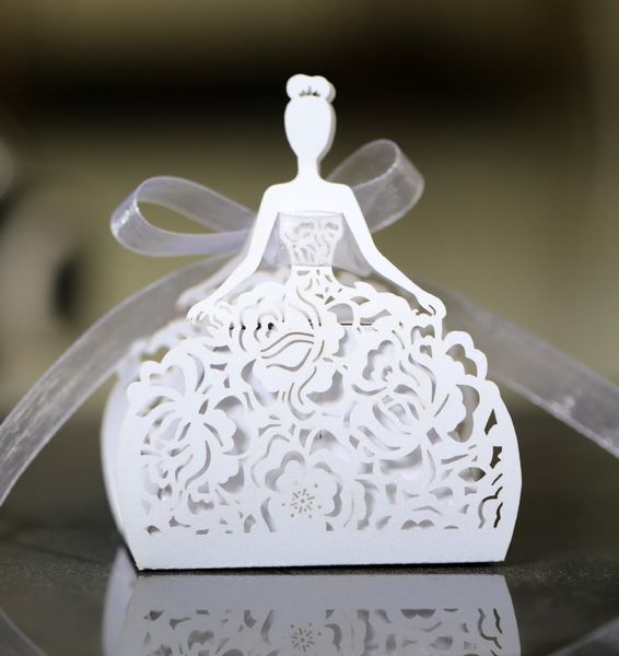

favor holders laser chocolat candy box with beautiful rose girl girl paper box