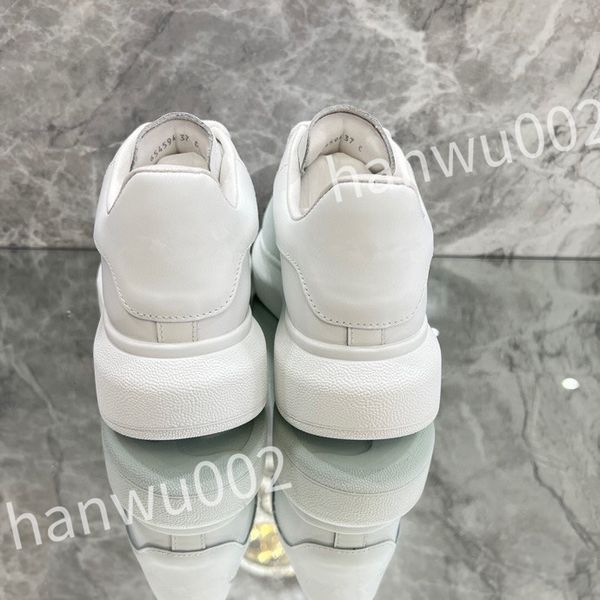 

2023 new designer shoes sneaker antiskid light sole flat platform casual shoe canvas design runner, Black