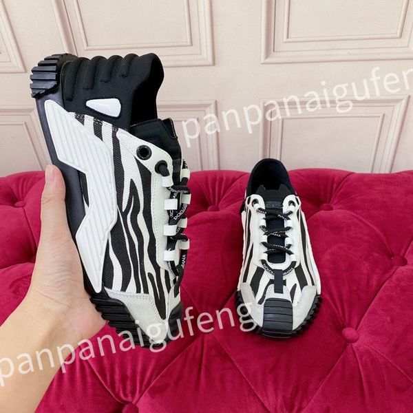 

2023 new luxury calfskin women sneakers shoes white black leather trainers famous comfort outdoor trainers men's casual walking