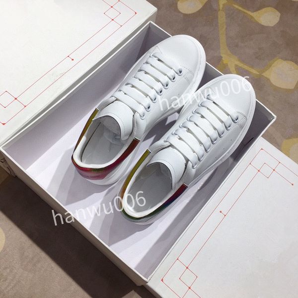 

2023womens designer casual shoes sneaker mens sneakers white black green apple triple pink sail chicago kentucky mens sports platform shoes
