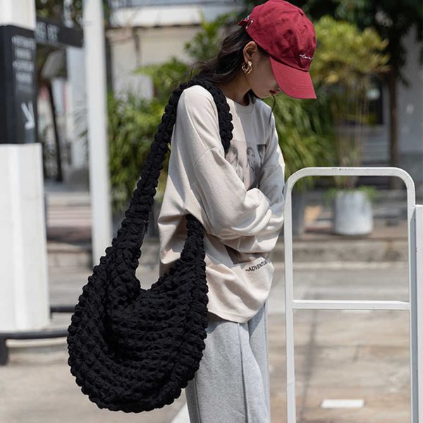 

new fold cloud one shoulder oblique cross women's bag large capacity bubble flower dumpling bag casual lightweight handbag 230406