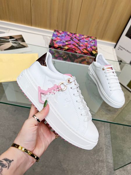 

2023 high-quality small dirty shoes designer casual shoe screener sneakers board men women sneaker classic blue pink 0725, Black