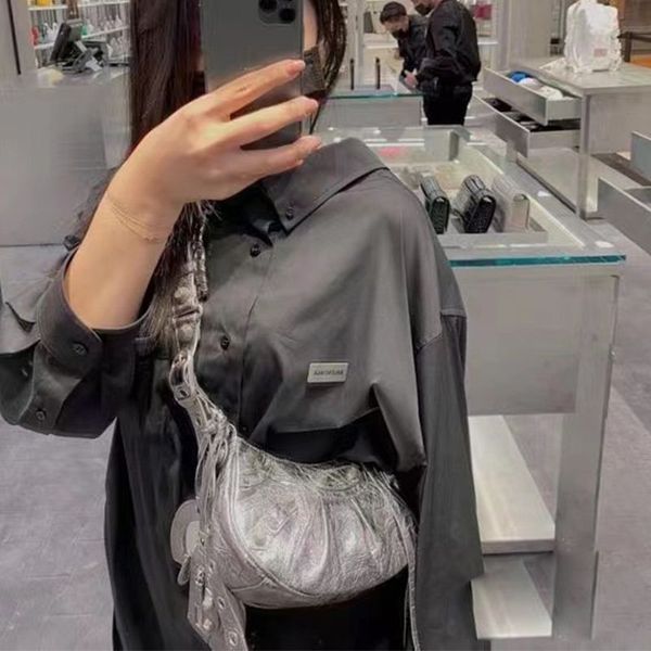

designer totes bags half moon armpit leather handbag adjustable weaving shoulder strap card package heart-shaped mirror purse fashion woman, Black;red