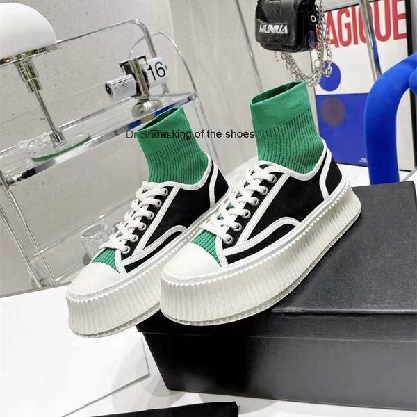 

shoes 2023 early spring new small fragrant biscuit shoes socks boots women's thick soles high canvas shoes sponge cake leisure sports s, Black