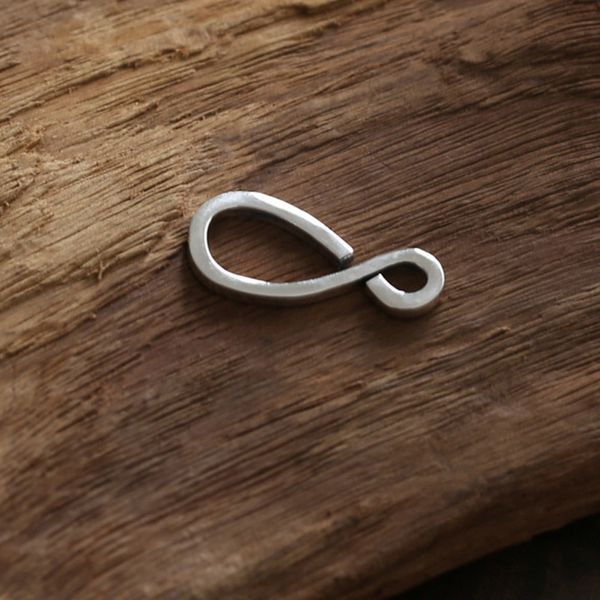 

h14 s925 sterling silver keychain fashion car keychain bag buckle s-shaped cross flower letter pendant versatile personalized punk hip hop j, Slivery;golden