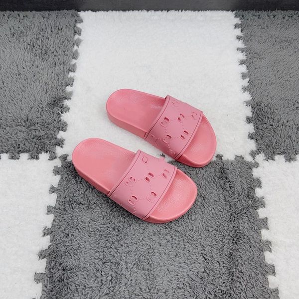 

2023 new double g luxury kids sandals slippers brand designer boys girls hollow platform made of transparent materials fashion lovely sunny, Black