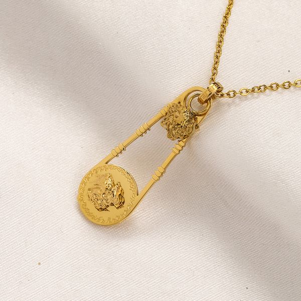 

2023 new love necklace designer brand jewelry necklace fashion women's gift love long chain spring party versatile 18k gold necklace st, Silver
