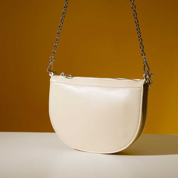 

thick chain half round bag single shoulder simple and fashionable cross body small square 230406