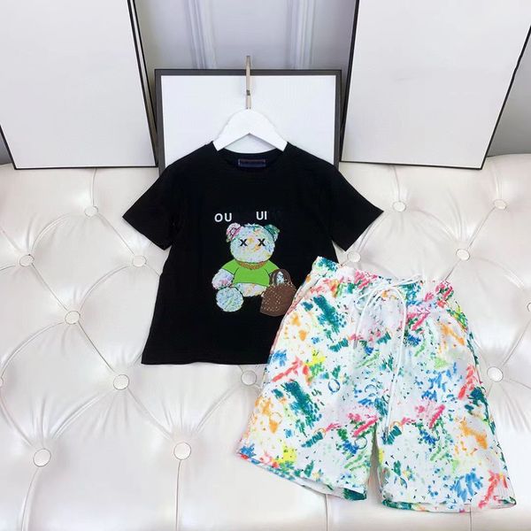 

2023 luxury designer clothing sets kids t-shirt monogrammed shortst fashion british fashion brand summer childrens treasures and girls cotto, White