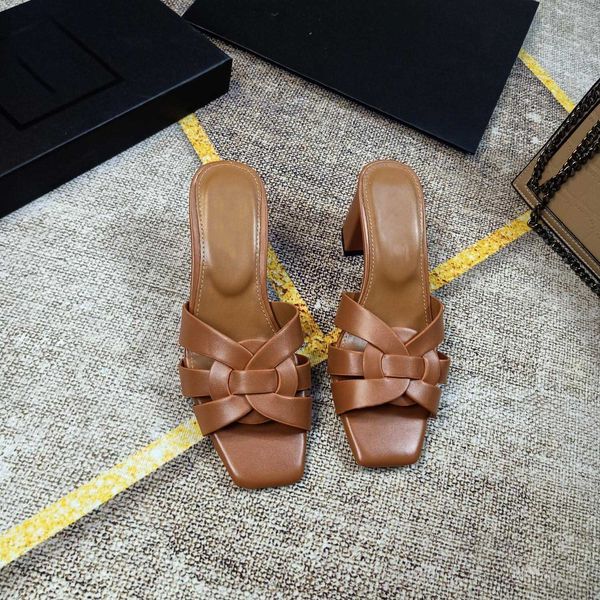 

luxury women's slippers leather slippers nupieces outdoor ladies beach slippers ladies comfortable walking shoes casual sandals., Black