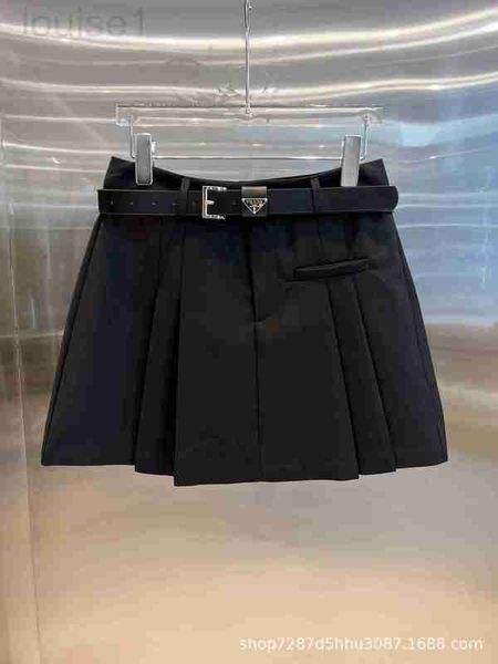 

women's jeans designer 23 spring/summer new high waist a fold inverted triangle metal belt casual short skirt slim fit and 3j6c, Blue