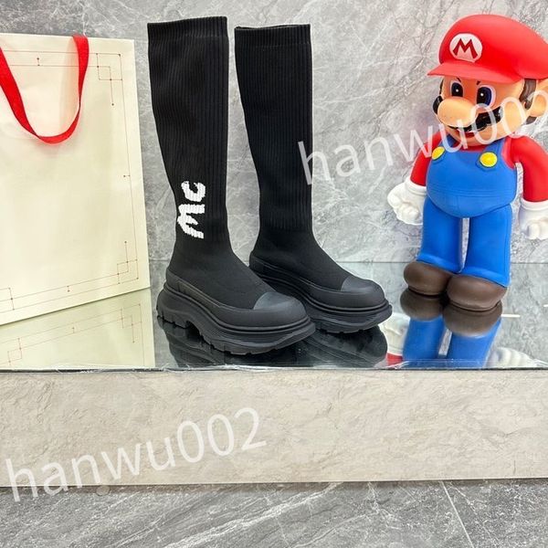 

2023 excellent designer men women sneakers high booties bottom increase dark mens canvas casual board retro shoe, Black
