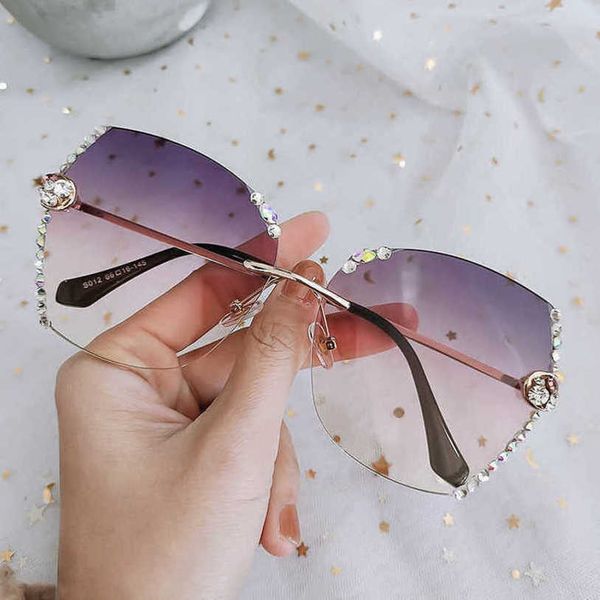 

fashionable luxury outdoor sunglasses diamond rimmed thin half trimming tide round face net red big frame, White;black
