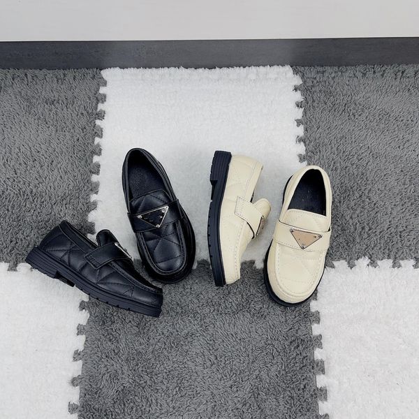 

2023 spring summer kids children loafers luxurious designers prad casual shoes genuine leather black white mules inverted triangle boys girl