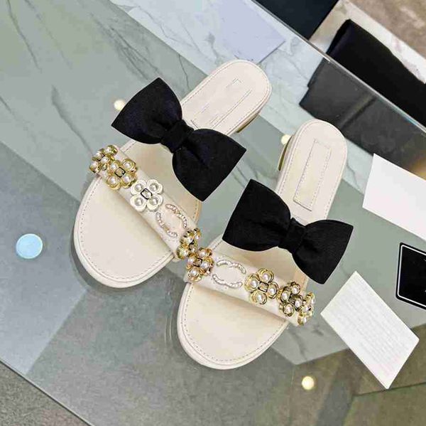 

fashion slippers 2023 channel design summer men and women flat shoes thick sole leather rubber letter logo casual cartoon slippers 06-017, Black