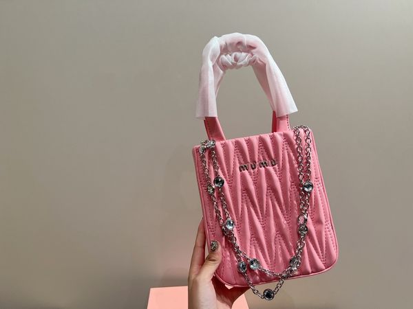 

luxury designer handbag new miu fashion boutique girl heart diamond chain one shoulder oblique body bag 2023 seller