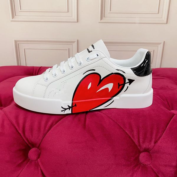 

triple beige sneaker chunky shoes thick bottom dad shoe color casual shoe trainers box included selling outdoor sneakers, Black