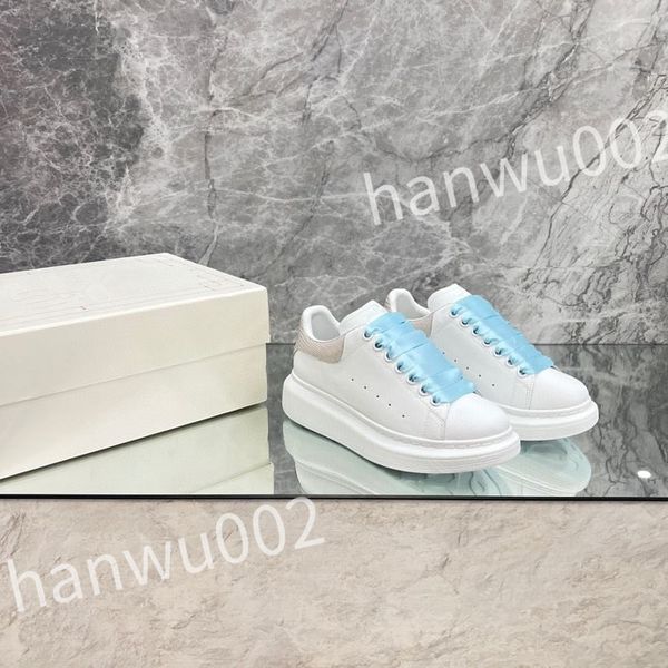 

2023 new lady flat casual shoes womens travel leather lace-up sneaker fashion woman white shoe men gym sneakers, Black