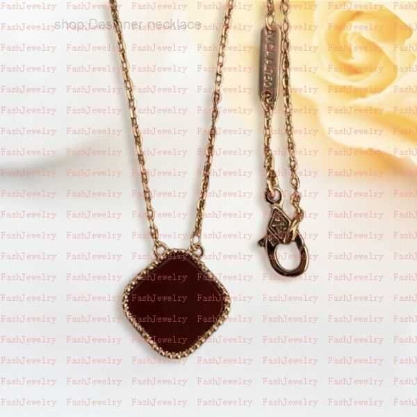 

pendant classic fashion for women elegant 4/four leaf clover locket necklace highly quality choker chains designer jewelry 18k plated gold g, Silver