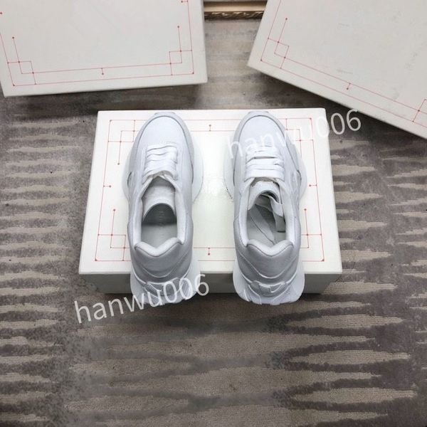 

new mens casual shoes sneaker designer running shoes fashion channel sneakers women luxury lace-up sports shoe casual trainers classic sneak, Black