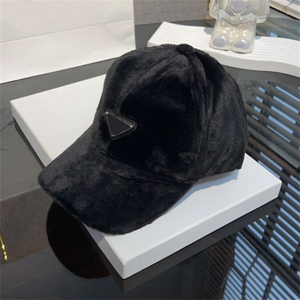Designer Plush Baseball Hat Mens and Womens Popular Ball Caps Luxury Unisex Adjustable Caps Street Fitted Outdoor Sport Fashion Winter Hats