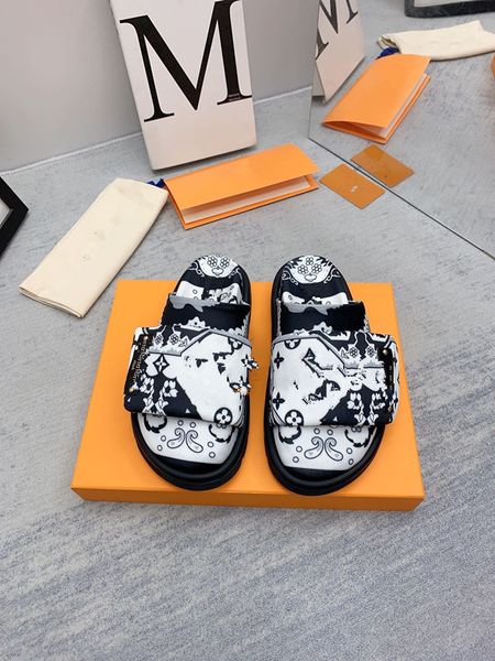 

2023 designer sandal women men rubber leather slide sandal dress shoe wedges sandal beach slippers luxury summer platform slidethick bottom, Black