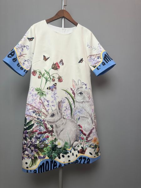 

fashionable dress design sense, high-end fashion, celebrity, niche animal and plant prints, spring/summer short sleeved loose fitting round, Black;gray