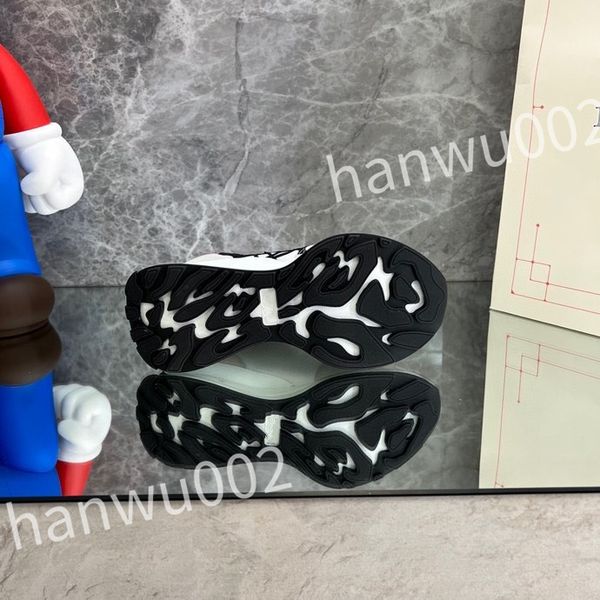 

2023 new leather casual women shoes comfortable fashion mens sneakers white, Black