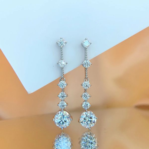 

girls women charming earrings 925 sterling silver bling moissanite earrings studs for girls women nice gift, Golden;silver
