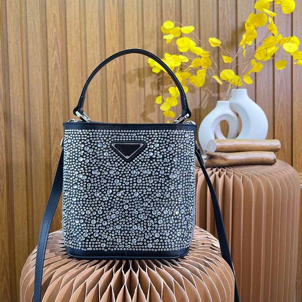 

designer bucket bag women's handbag crossbody bag leather tote purse mini letter full drill shoulder bag fashion women black wallet lin
