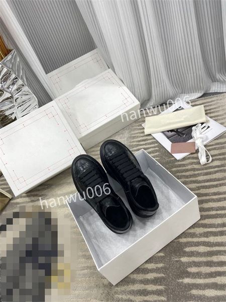 

womens casual shoes sneaker designer running shoes fashion channel sneakers women luxury lace-up sports shoe casual trainers classic sneaker, Black