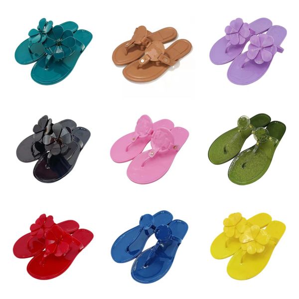 

2023 classic fashion designer women sandals, slippers and smooth summer apartment luxurious leather rubber slippers shoe outdoor beach shoes, Black