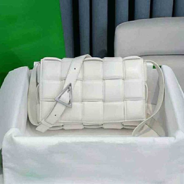 

designer bottegas bags venetas handbag 2023 pillow same style sheepskin large womens leather one shoulder messenger small square bag have ha