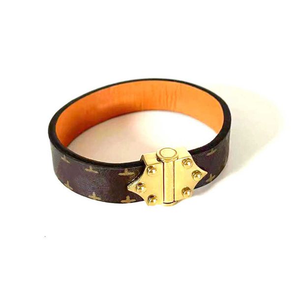 

designer jewelry gold hardware leather bracelets buckle charm bracelet for women hand strap brown flower pattern stamp printed fashion gift, Golden;silver