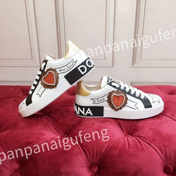 

2023 new sneakers designer shoes men casual shoes women extraordinary sneaker leather rubber trainers, Black