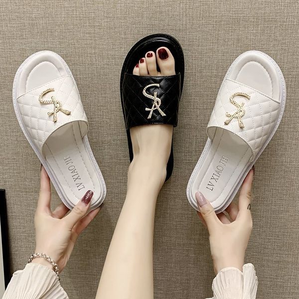 

fashion slippers 23ss womens thick sole summer slippers vacation beach shoes, Black