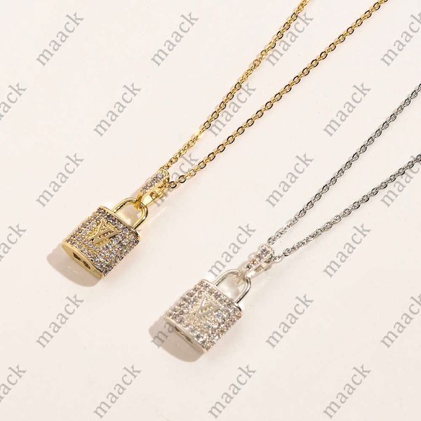 

luxury designer necklace choker chain crystal 18k gold plated 925 silver plated stainless steel letter pendants fashion womens jewelry m2304