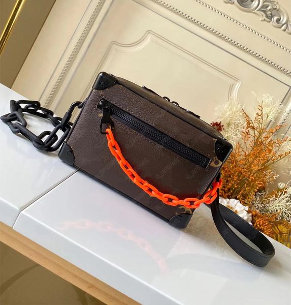 

2023 fashion bags soft trunk chest pack lady tote chains handbags presbyopic original purse bag crossbody designer shoulders wallet